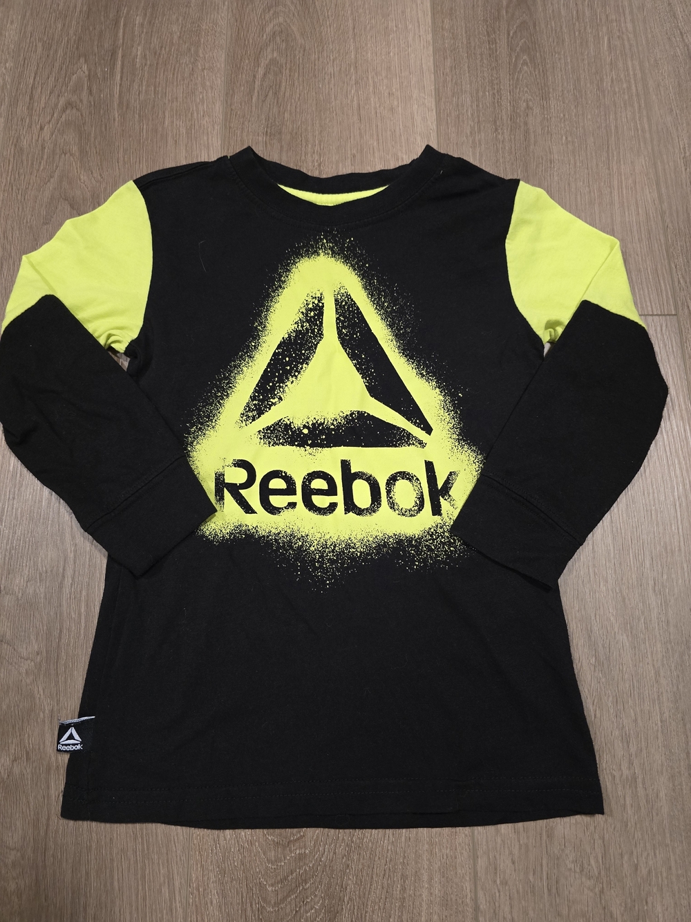 Reebok Kids Long Sleeve Graphic Shirt Black Neon Yellow Size XS 4/5